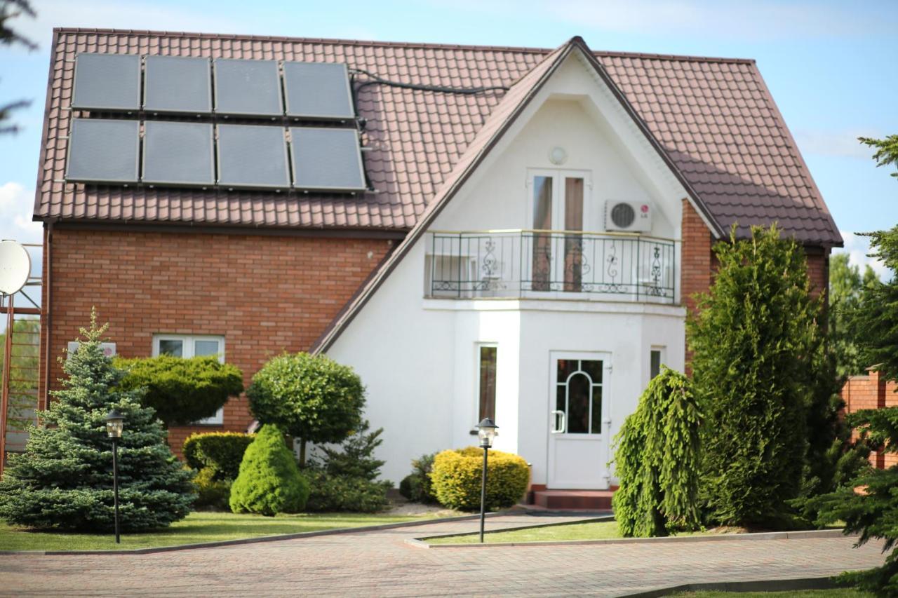 Euro Motel Lyuboml Bagian luar foto