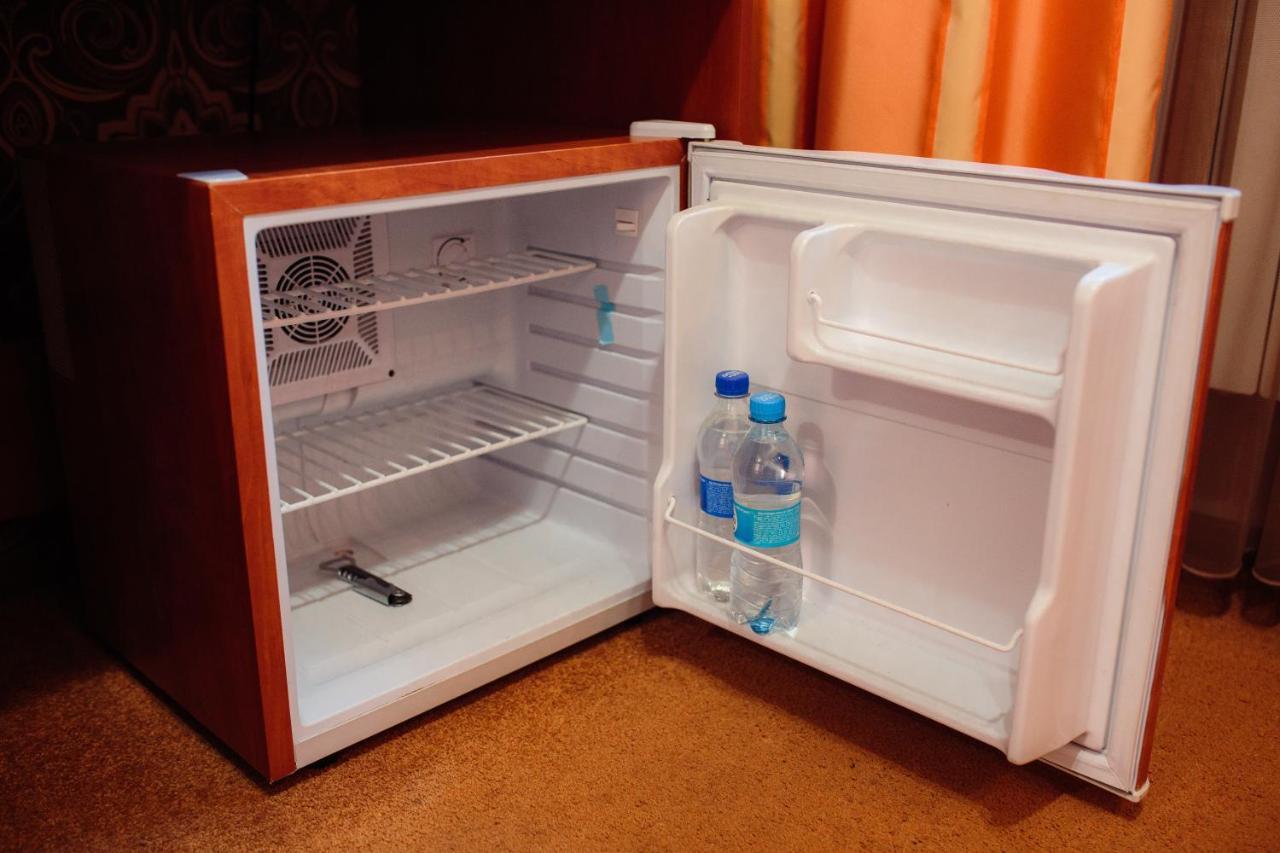 Euro Motel Lyuboml Bagian luar foto