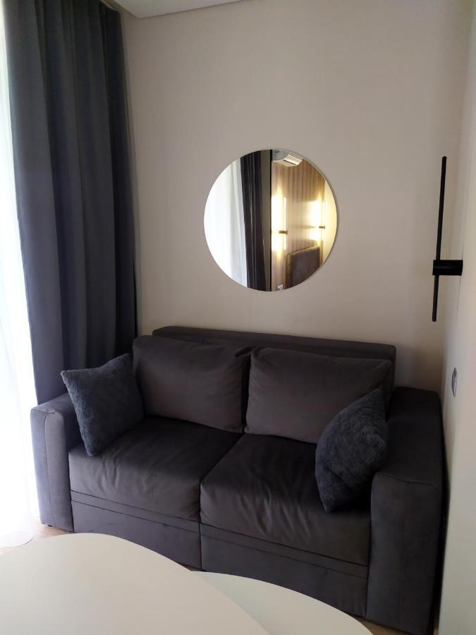 Euro Motel Lyuboml Bagian luar foto